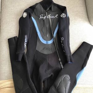 Women’s Rip Curl wetsuit